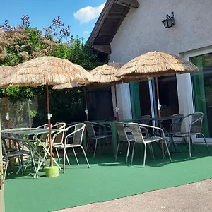 Couette-café D Hotes Au P'tit Bonheur Campagnard, Jarnosse